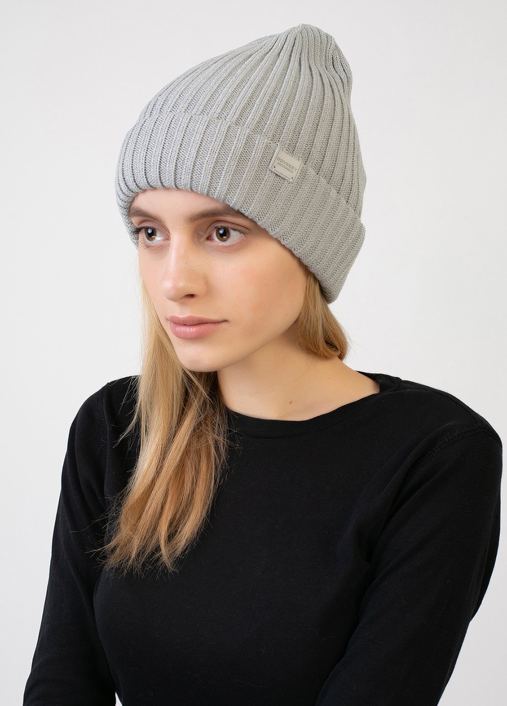 Купить Теплая зимняя велюровая шапка Merlini Майкл 330094 - Серый в интернет-магазине