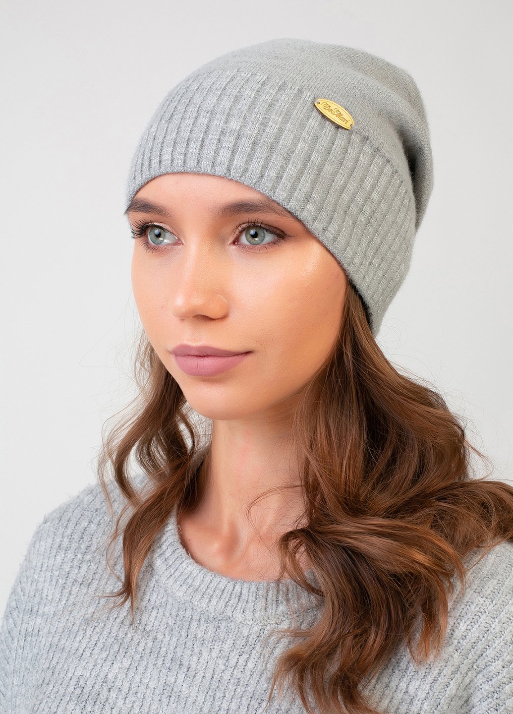 Купить Зимняя ангоровая женская шапка на флисовой подкладке DeMari Лаванда 551086 - Серый в интернет-магазине