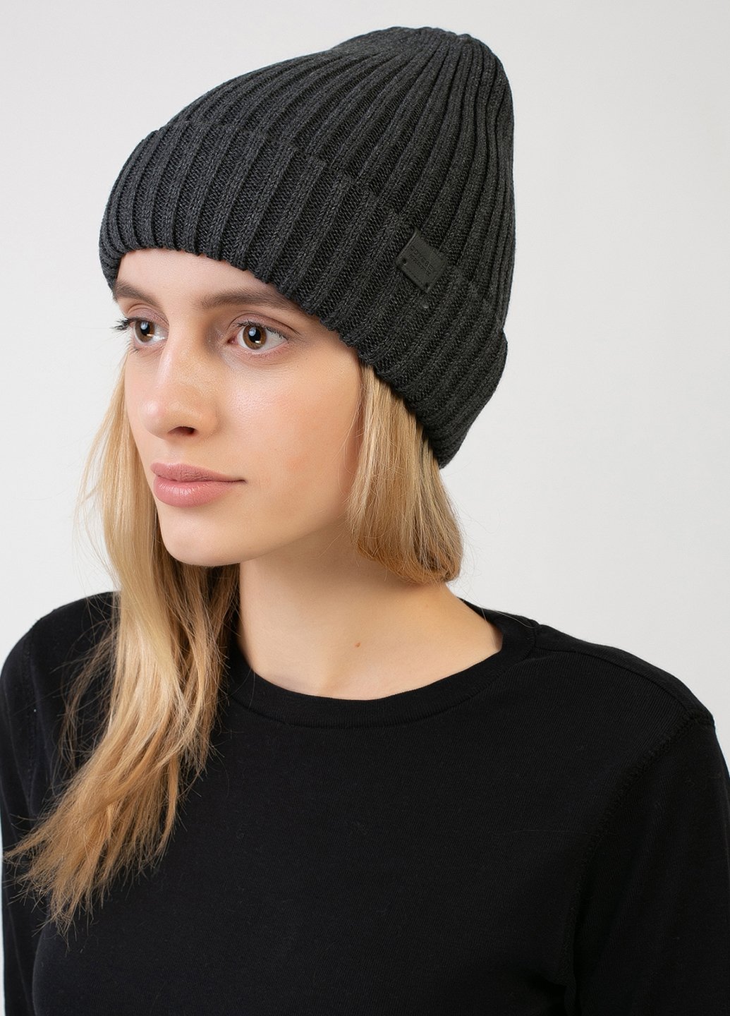 Купить Теплая зимняя велюровая шапка Merlini Майкл 330097 - Тёмно-Серый в интернет-магазине