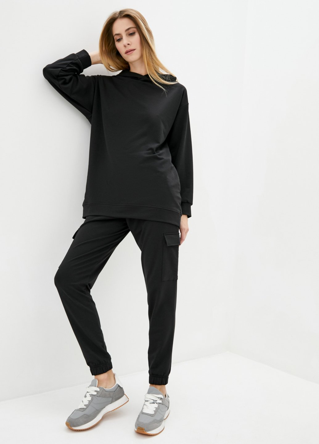 Купить Спортивный костюм женский черного цвета Merlini Челси 100000066, размер 42-44 в интернет-магазине