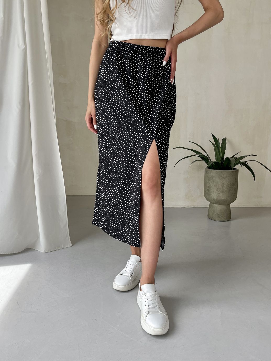 Купить Длинная женская юбка ниже колена с размером в горох Merlini Парма 400000101, размер 42-44 (S-M) в интернет-магазине