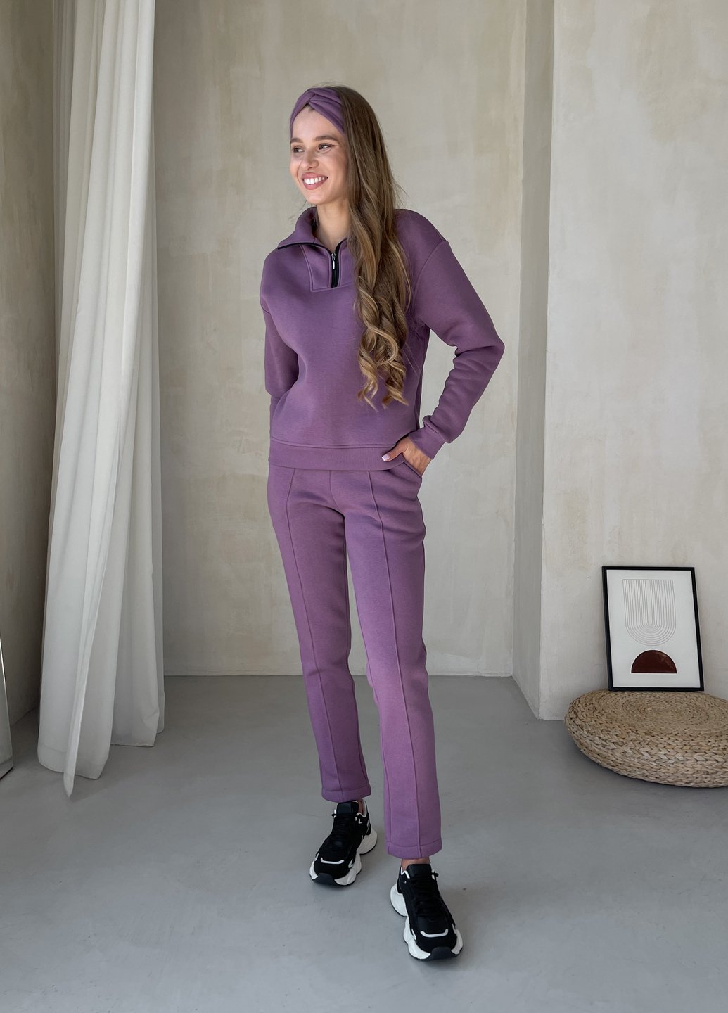 Купить Зимний женский костюм на флисе с кофтой на замке фиолетовый Merlini Версаль 100001125, размер 42-44 (S-M) в интернет-магазине