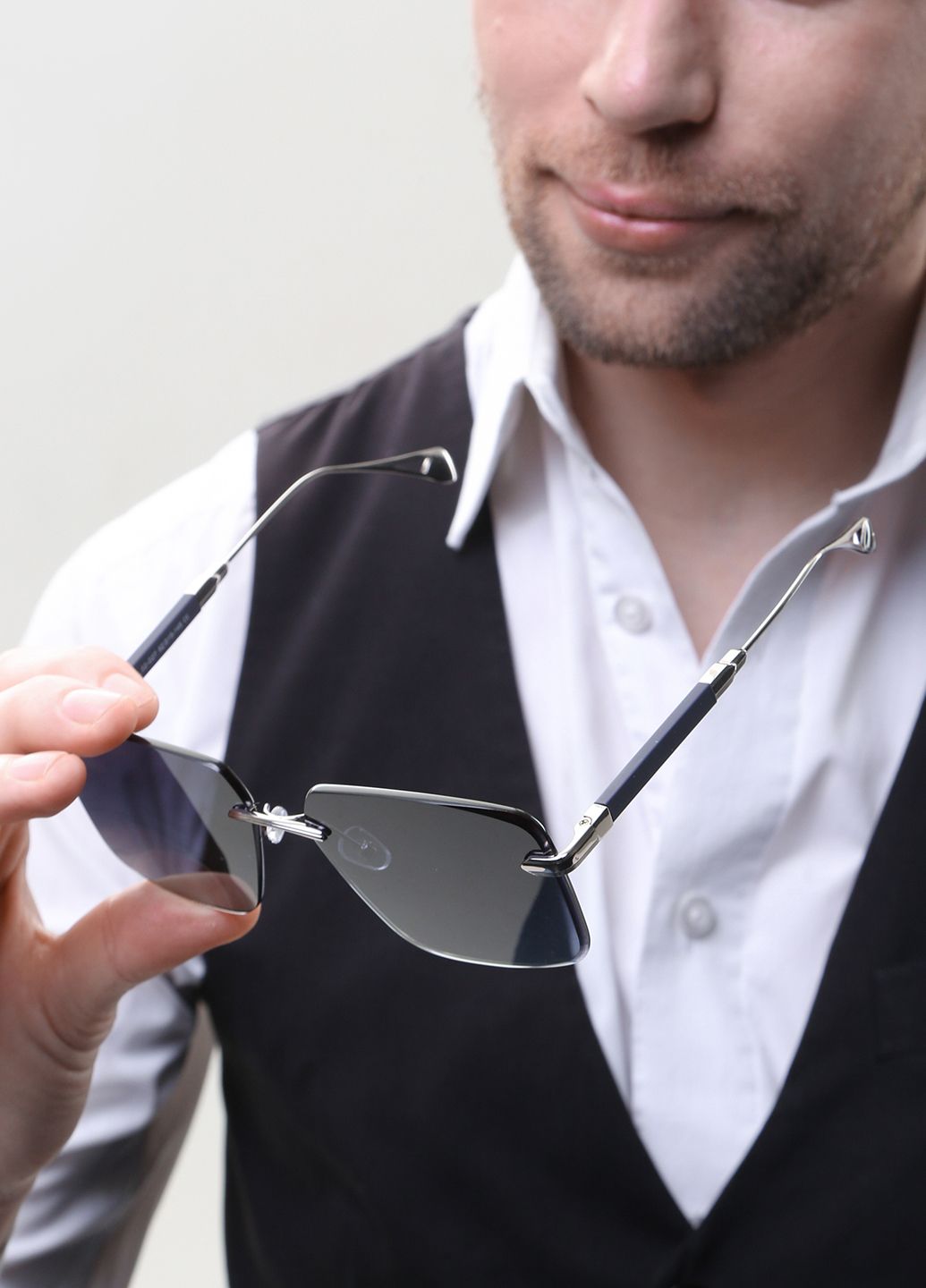 Купити Чоловічі сонцезахисні окуляри Thom Richard з поляризацією TR9507 114039 в інтернет-магазині