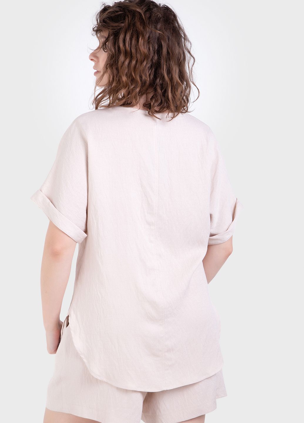 Купить Летний костюм женский двойка бежевого цвета: шорты, футболка Merlini Беневенто 100000141, размер 42-44 в интернет-магазине