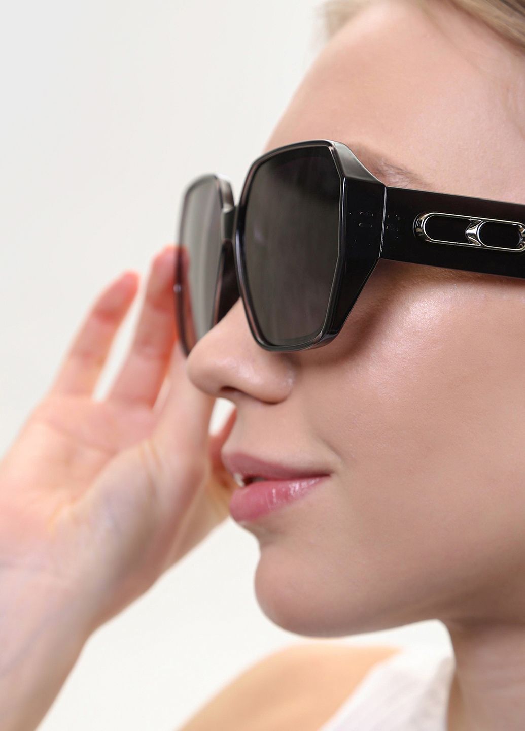 Купить Женские солнцезащитные очки Roberto с поляризацией RM8454 113052 в интернет-магазине