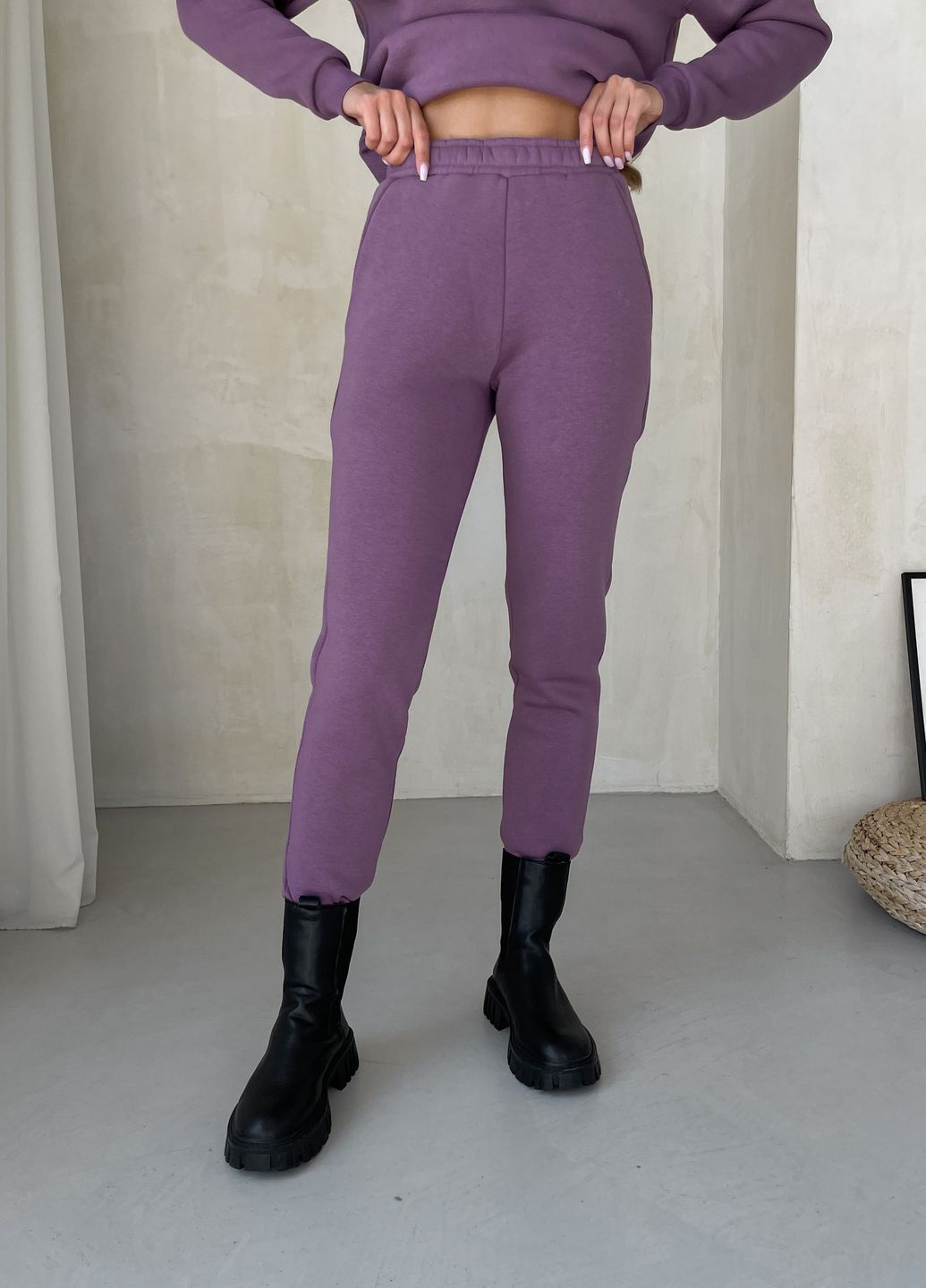 Купить Теплый женский костюм на флисе с кофтой на молнии фиолетовый Merlini Анже 100001085, размер 42-44 (S-M) в интернет-магазине