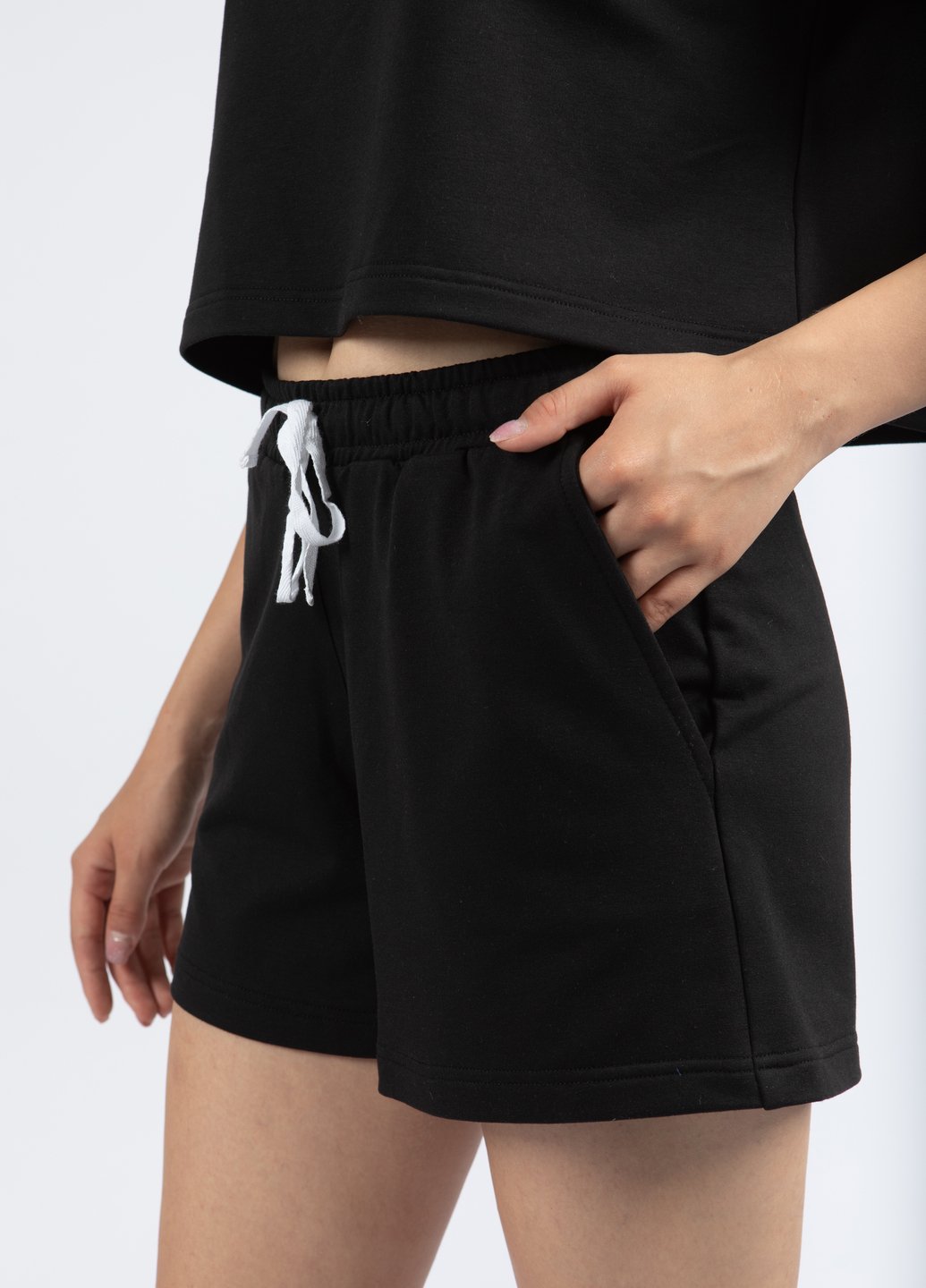 Купить Трикотажные шорты женские Merlini Бастия 300000026 - Черный, 42-44 в интернет-магазине