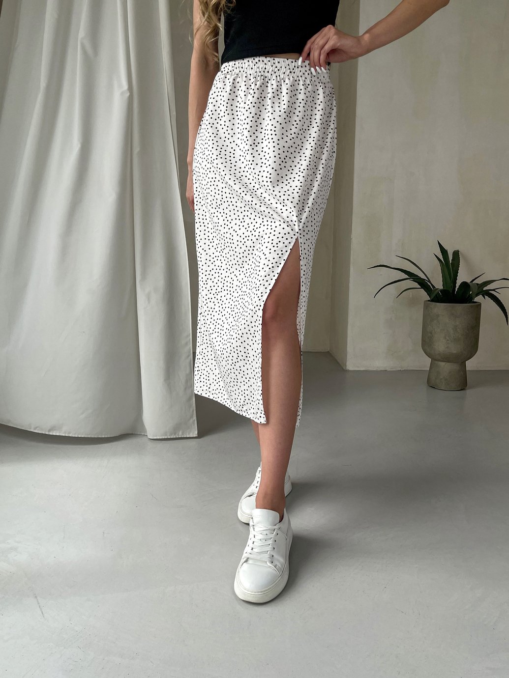 Купить Длинная женская юбка ниже колена с размером в горох Merlini Парма 400000102, размер 54-56 (4XL-5XL) в интернет-магазине