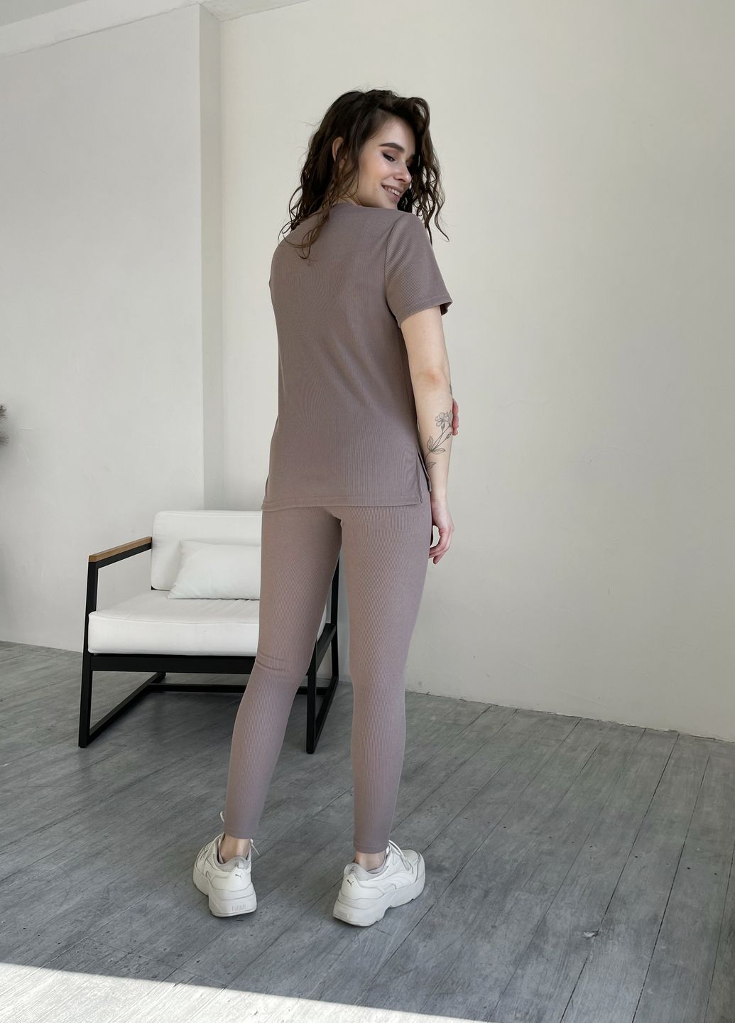 Купити Костюм жіночий в рубчик футболка з лосинами бежевий Merlini Сантіно 100000504, розмір L-2XL (46-50) в інтернет-магазині