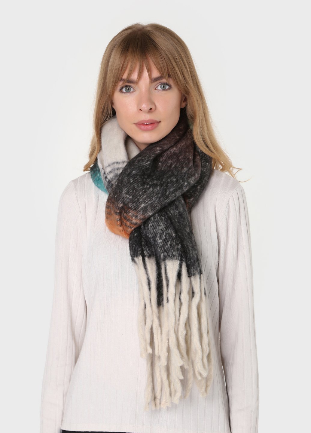 Купити Дуже теплий зимовий шарф Merlini Cordoba 445019 Чорний 185*50 см в інтернет-магазині