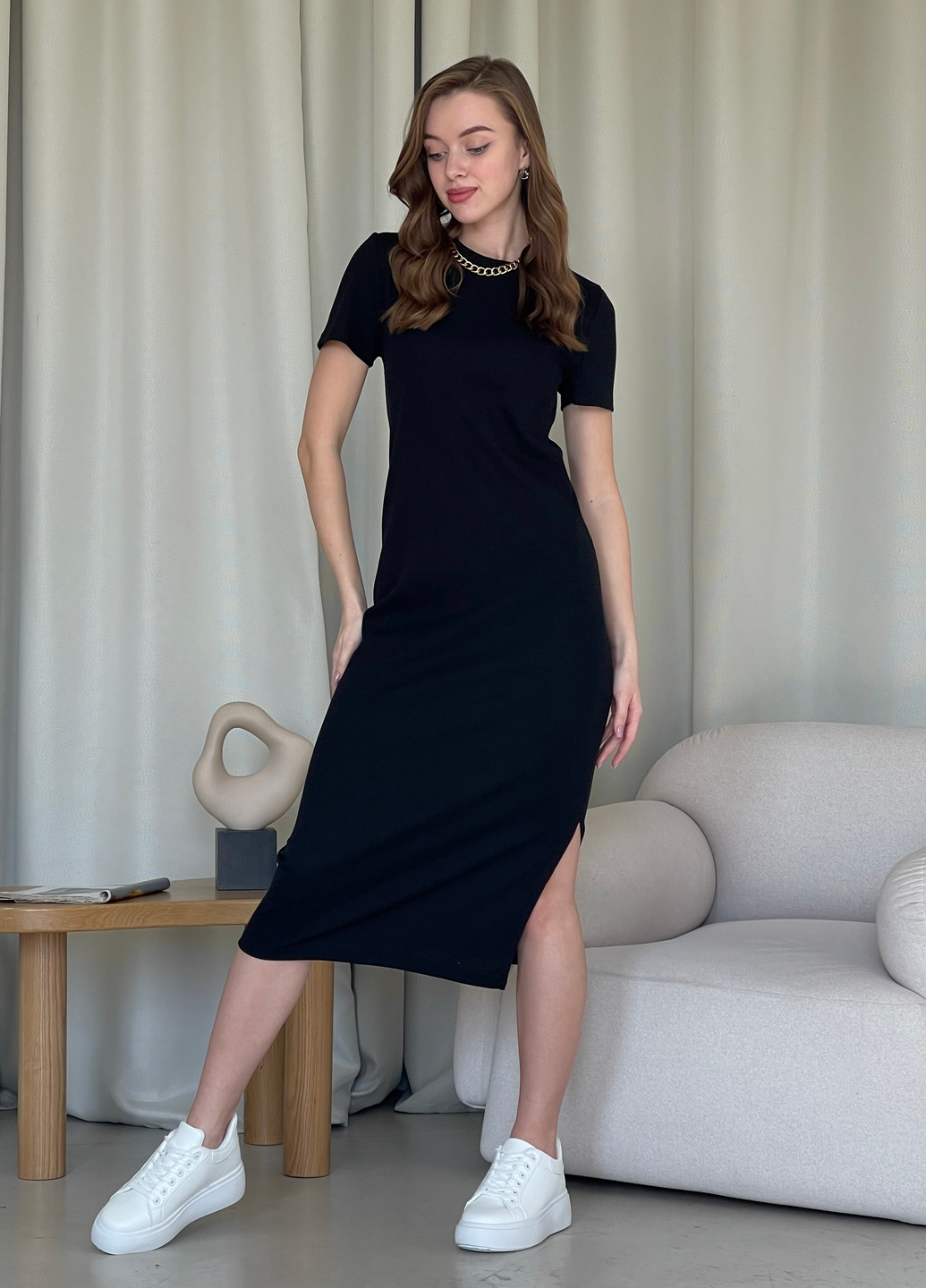 Купить Длинное платье-футболка в рубчик черное Merlini Кассо 700000121 размер 42-44 (S-M) в интернет-магазине