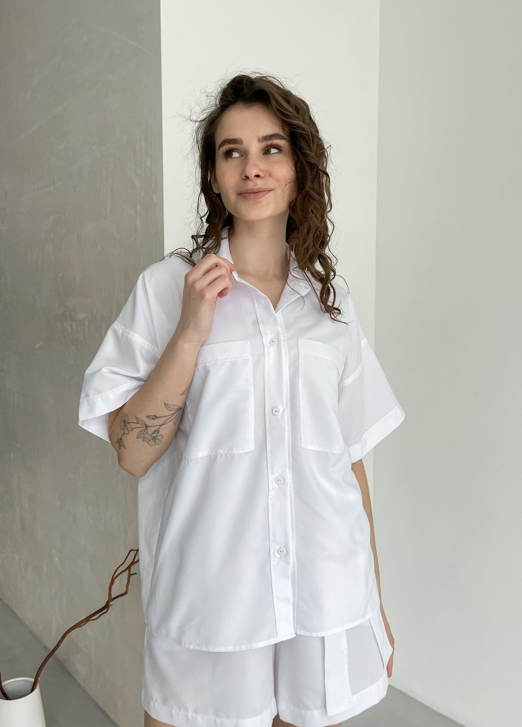Купить Хлопковая оверсайз рубашка женская Merlini Борнео 200000183, размер 42-44 в интернет-магазине