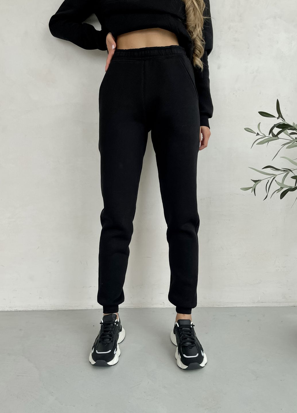 Купить Теплый зимний женский спортивный костюм на флисе черный Merlini Бордо 100001021, размер 54-56 (4XL-5XL) в интернет-магазине