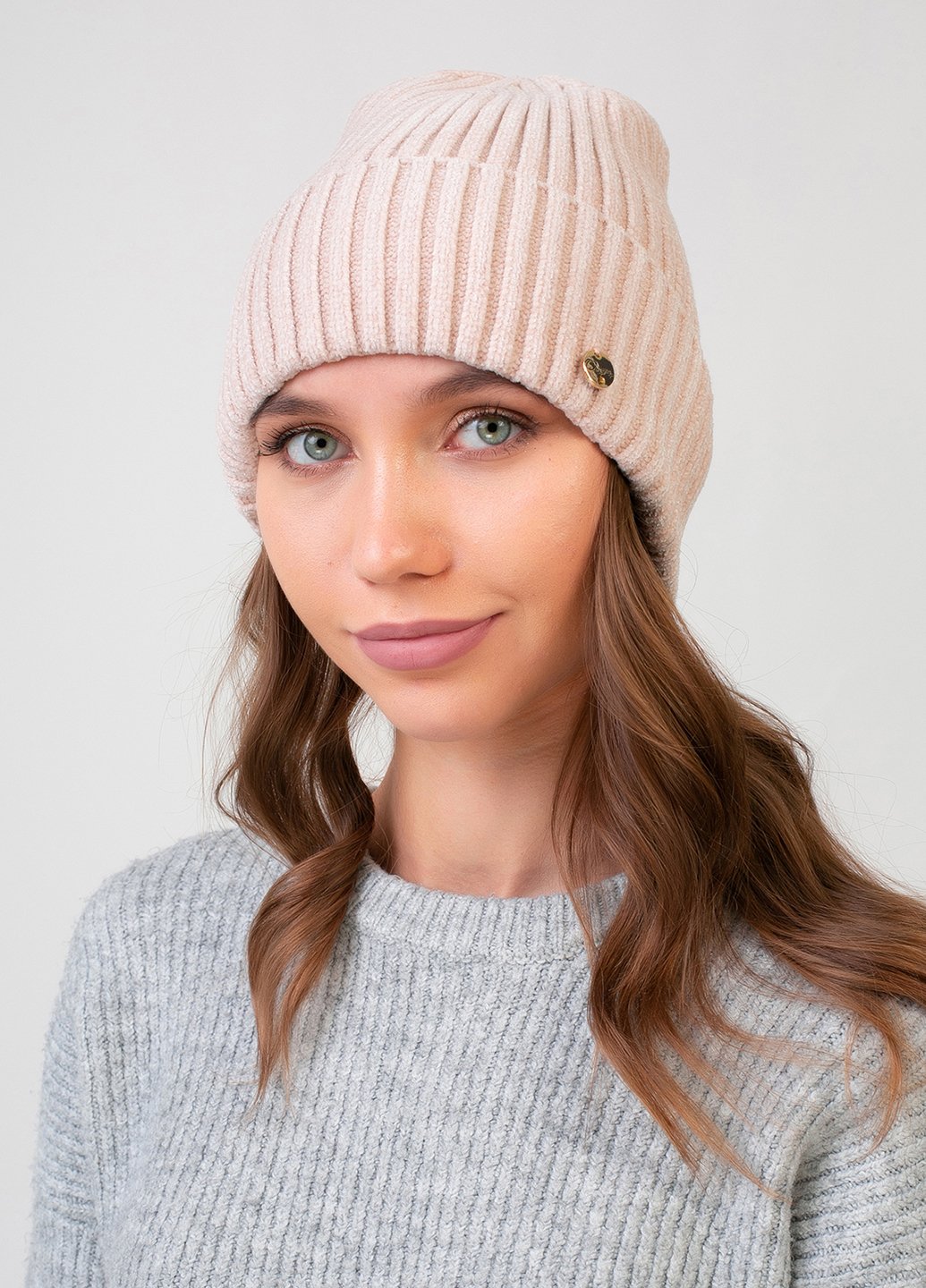Купить Теплая зимняя велюровая шапка Merlini Эдем 330049 - Бежевый в интернет-магазине