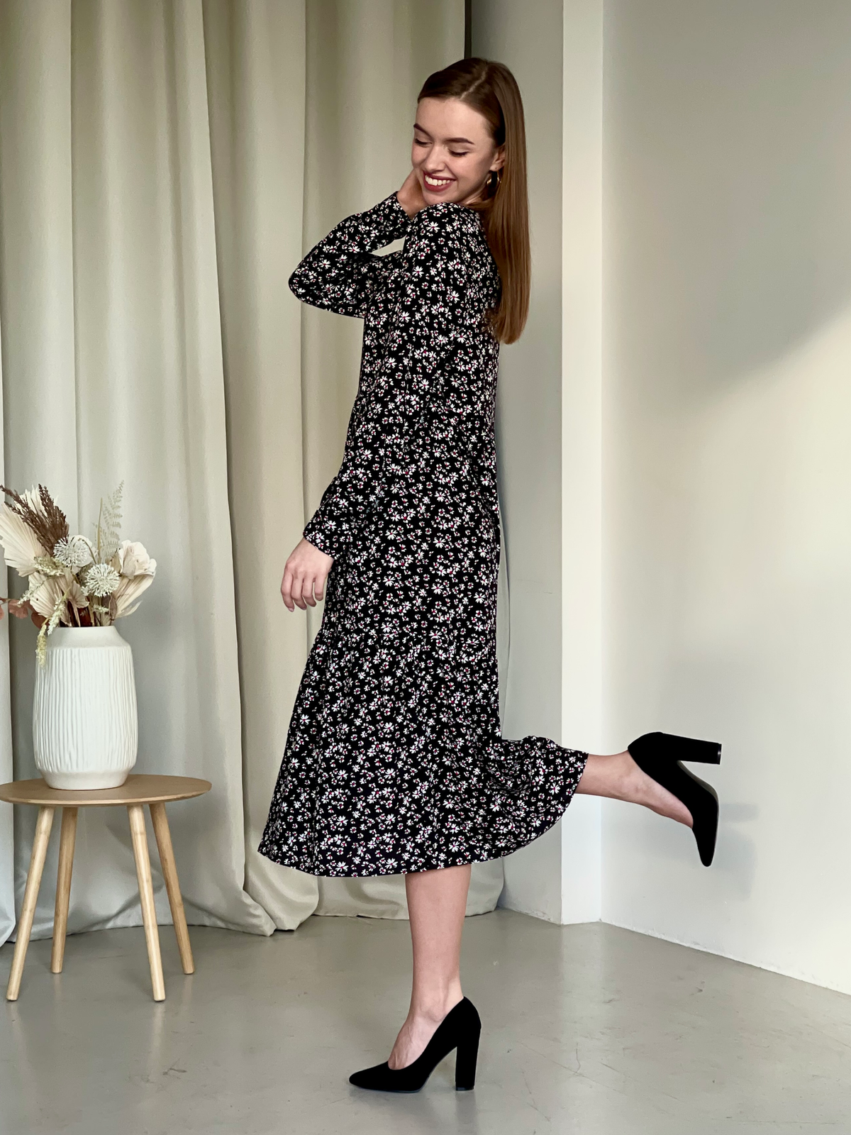 Купить Длинное платье в цветочек из штапеля с длинным рукавом Merlini Корсо 700001183, размер 42-44 (S-M) в интернет-магазине