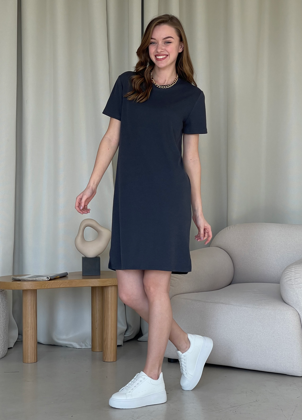 Купить Платье-футболка до колена в рубчик серое Merlini Милан 700000150 размер 42-44 (S-M) в интернет-магазине