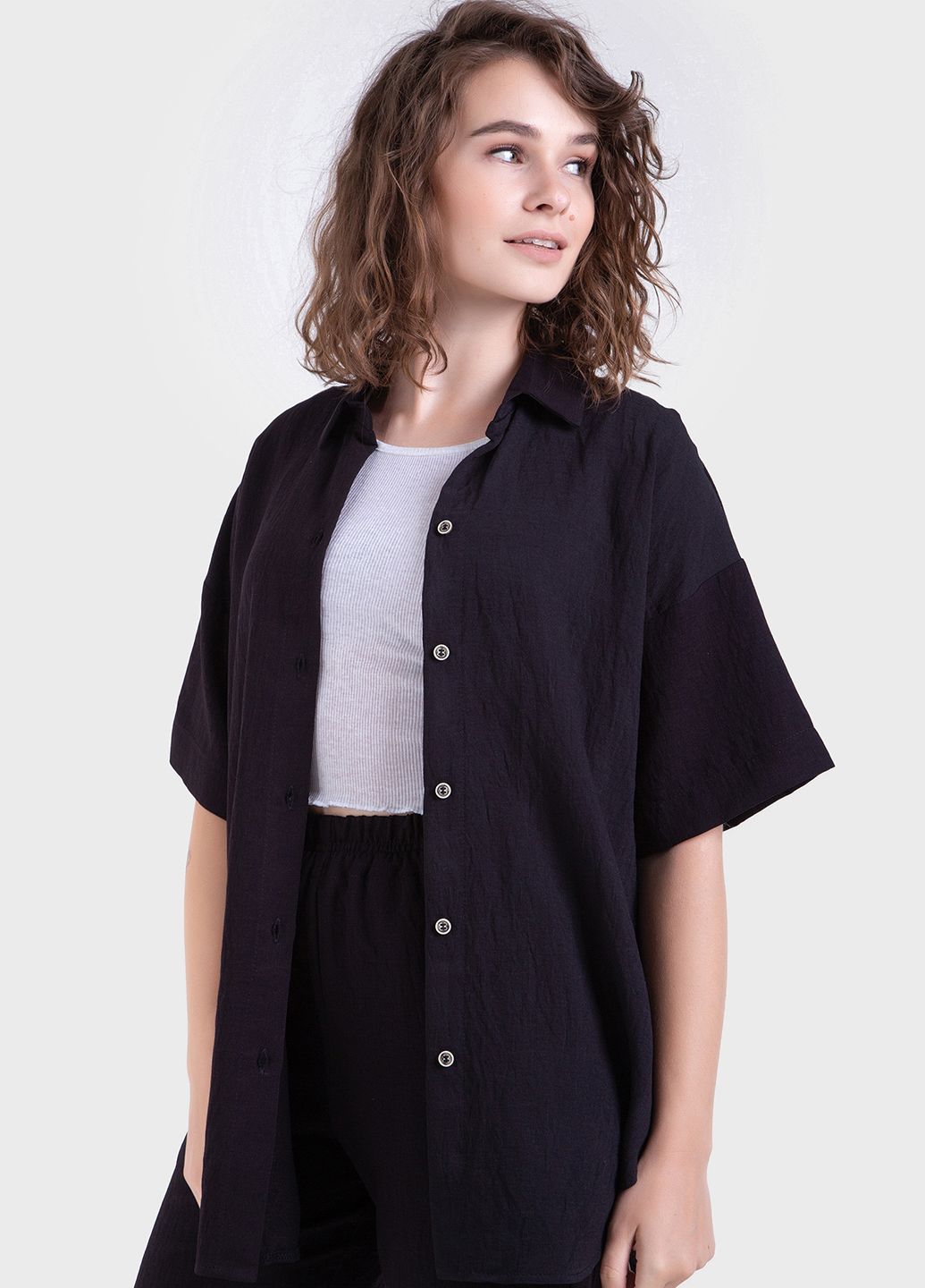 Купить Оверсайз рубашка женская черного цвета из льна-жатки Merlini Авеллино 200000064, размер 42-44 в интернет-магазине