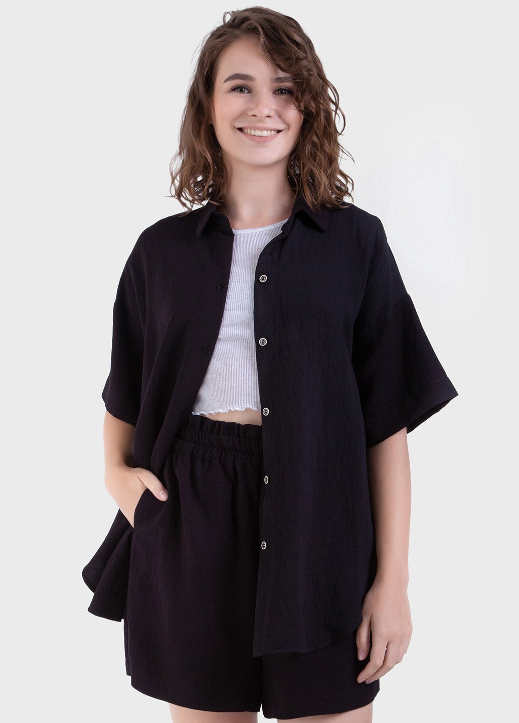 Купити Оверсайз сорочка жіноча чорного кольору з льону-жатки Merlini Авелліно 200000064, розмір 42-44 в інтернет-магазині