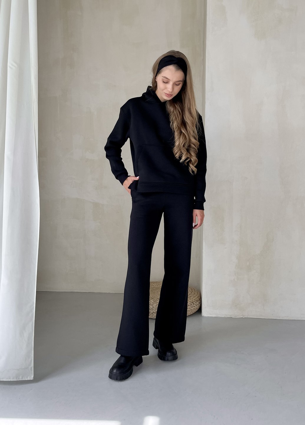 Купити Теплий костюм на флисі з широкими штанами та худі чорний Merlini Тулон 100001061, розмір 42-44 (S-M) в інтернет-магазині