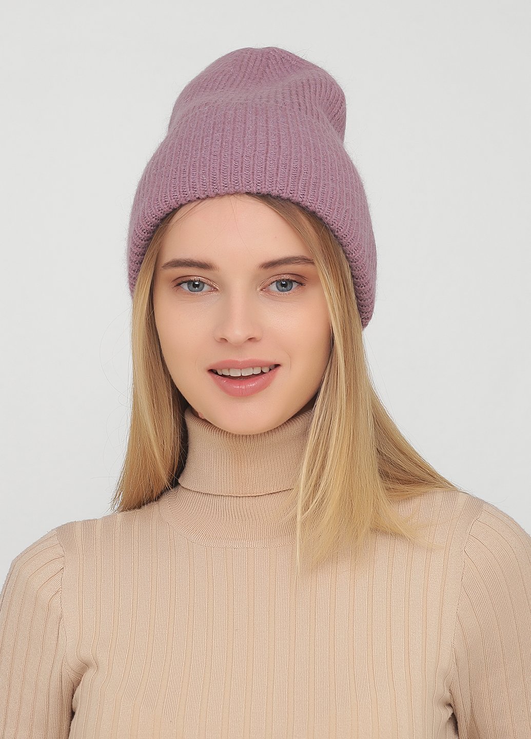 Купить Зимняя теплая ангоровая шапка без подкладки Merlini Латте 340231 - Темно-пудровый в интернет-магазине