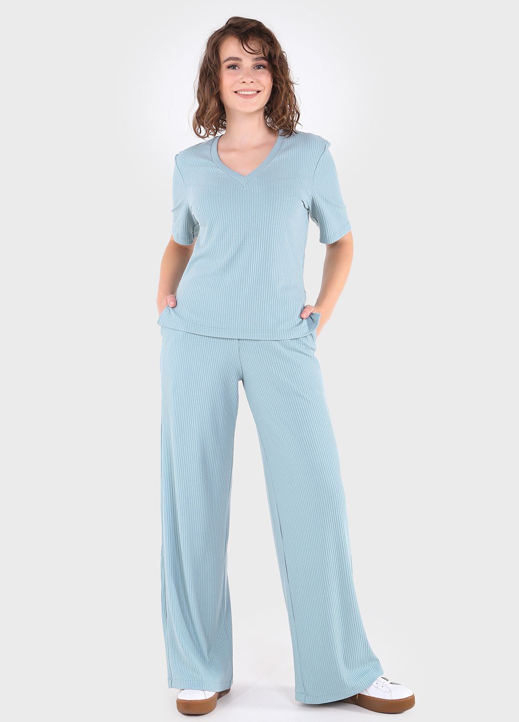 Купить Легкая футболка женская в рубчик Merlini Корунья 800000022 - Голубой, 42-44 в интернет-магазине