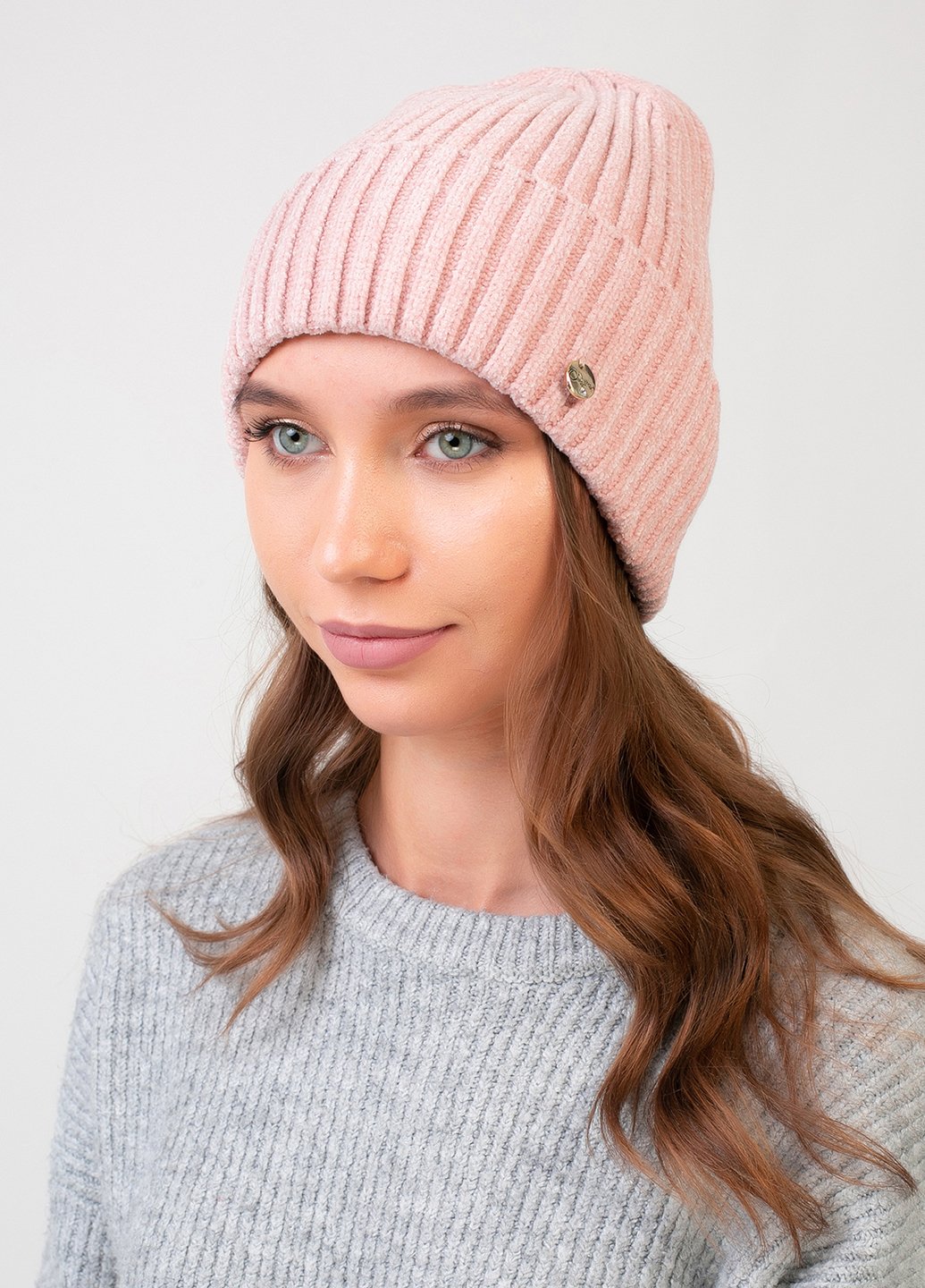 Купить Теплая зимняя велюровая шапка Merlini Эдем 330058 - Пудровый в интернет-магазине