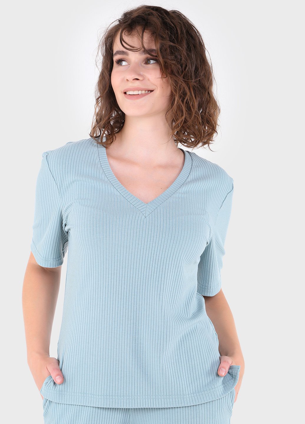 Купити Легка футболка жіноча у рубчик Merlini Корунья 800000022 - Блакитний, 42-44 в інтернет-магазині