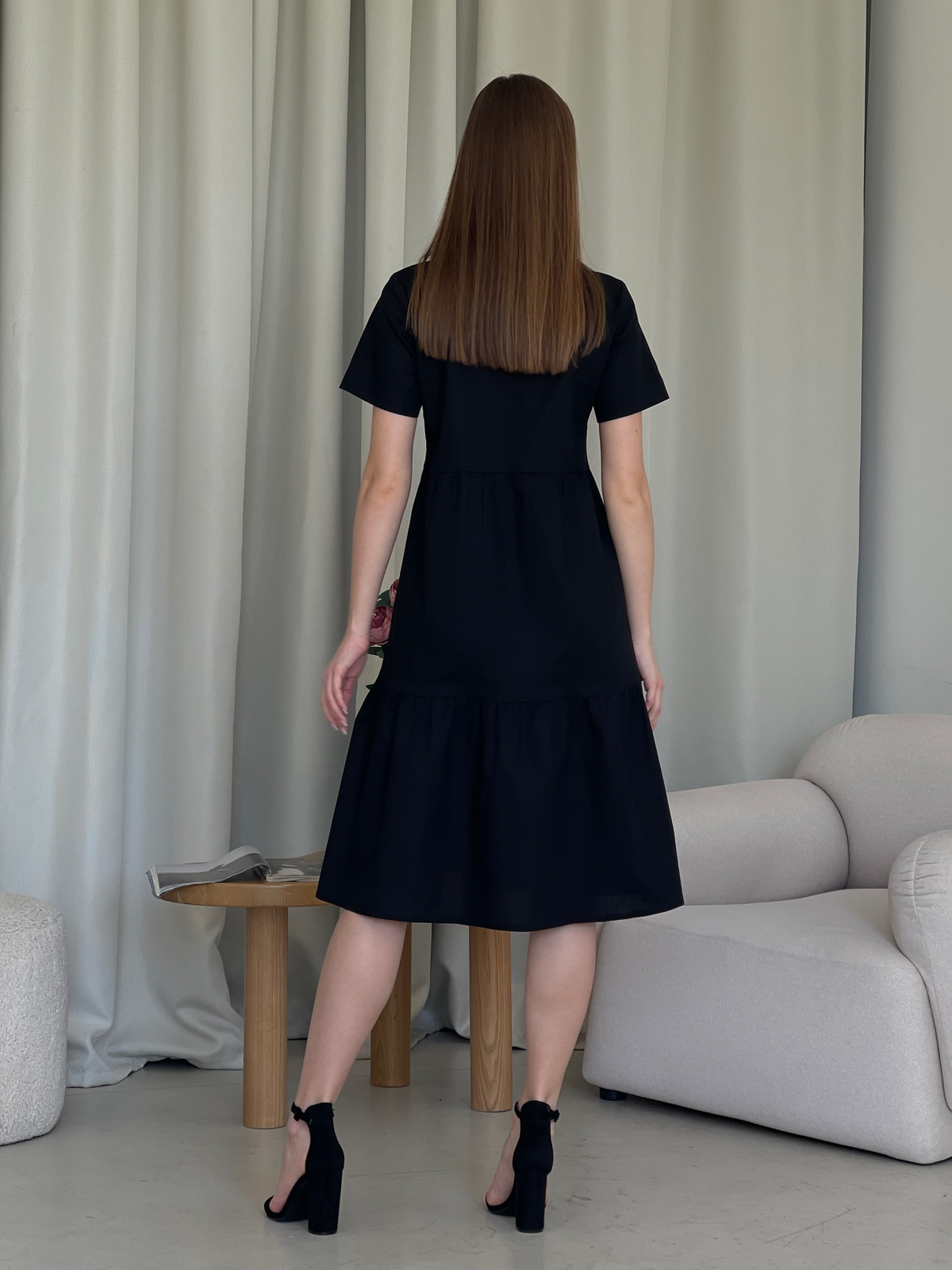 Купить Льняное платье с рюшами миди черное Merlini Гутта 700001241 размер 42-44 (S-M) в интернет-магазине