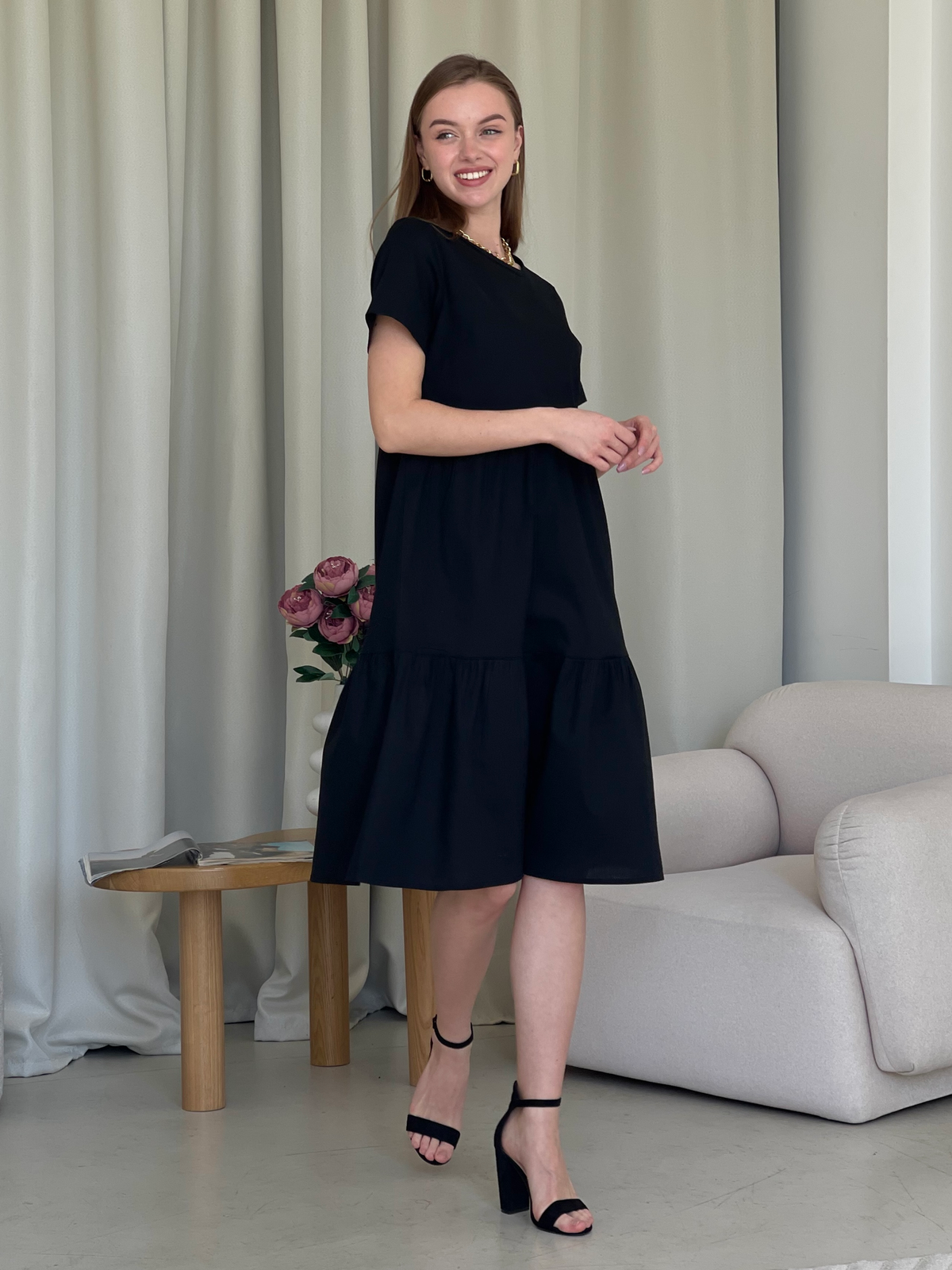 Купить Льняное платье с рюшами миди черное Merlini Гутта 700001241 размер 42-44 (S-M) в интернет-магазине
