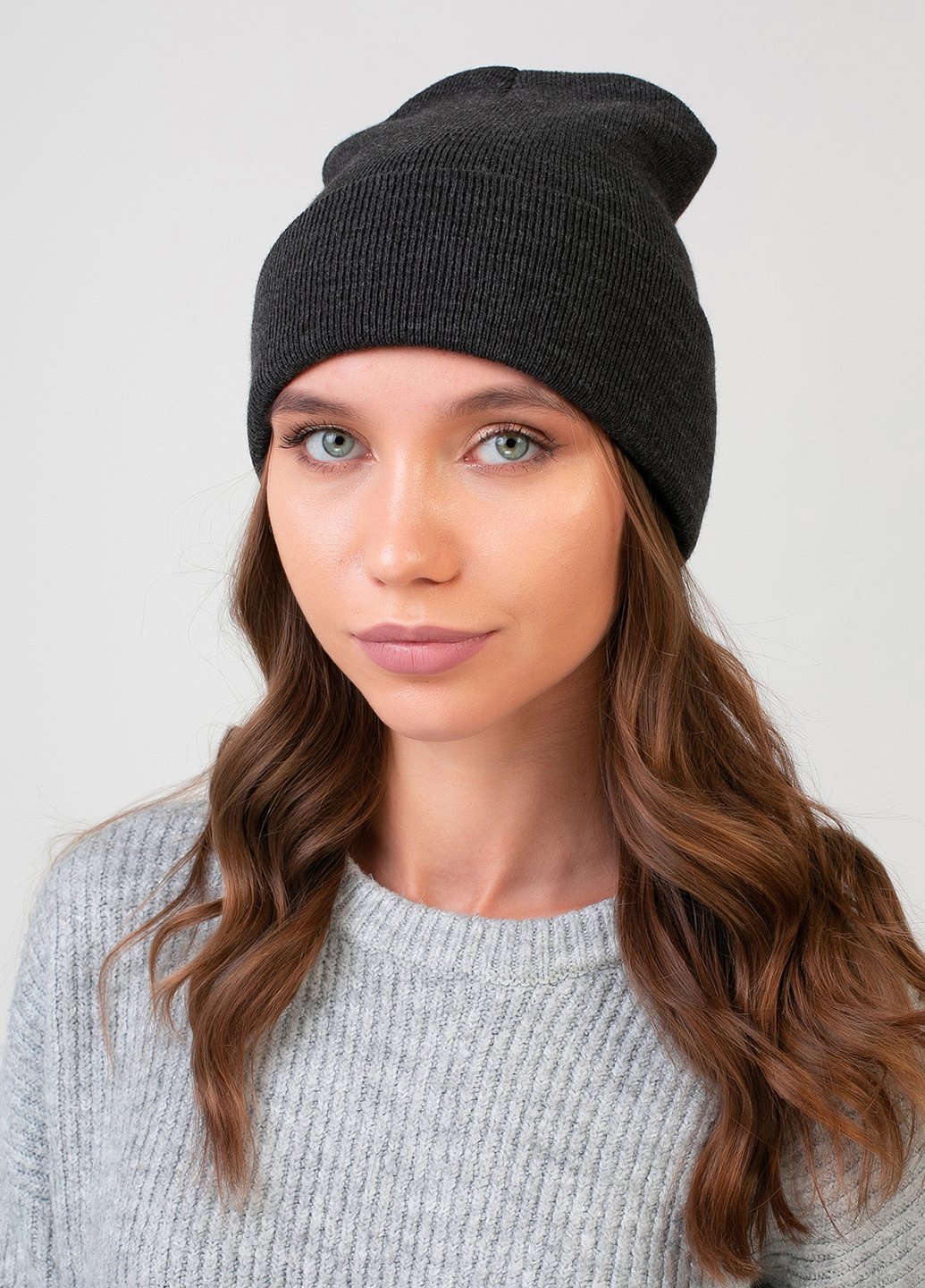 Купить Зимняя женская шапка с отворотом без подкладки DeMari Билли 551039 - Тёмно-Серый в интернет-магазине