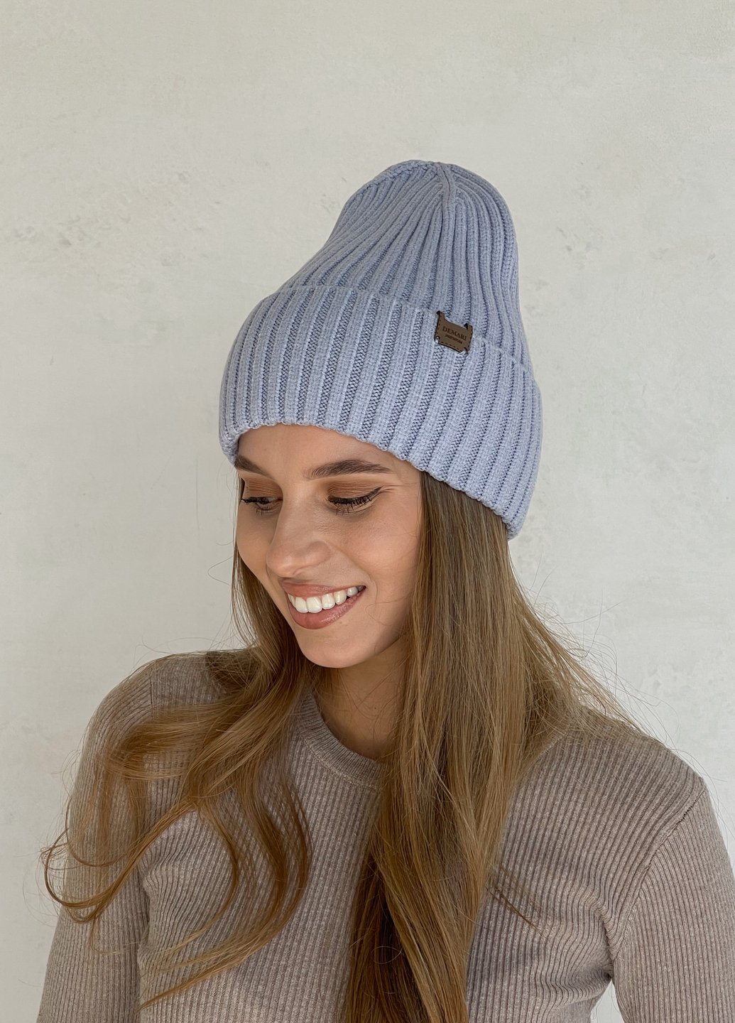 Купить Теплая зимняя кашемировая женская шапка с отворотом на флисовой подкладке DeMari 500127 в интернет-магазине