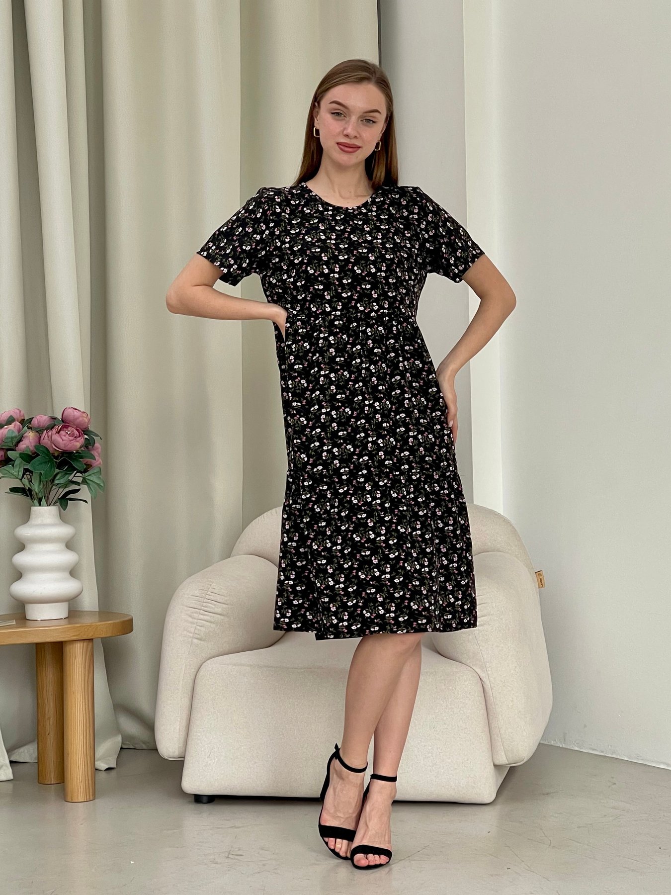 Купити Літня сукня з рюшами в квіточку чорна Merlini Мета 700001301 розмір 42-44 (S-M) в інтернет-магазині