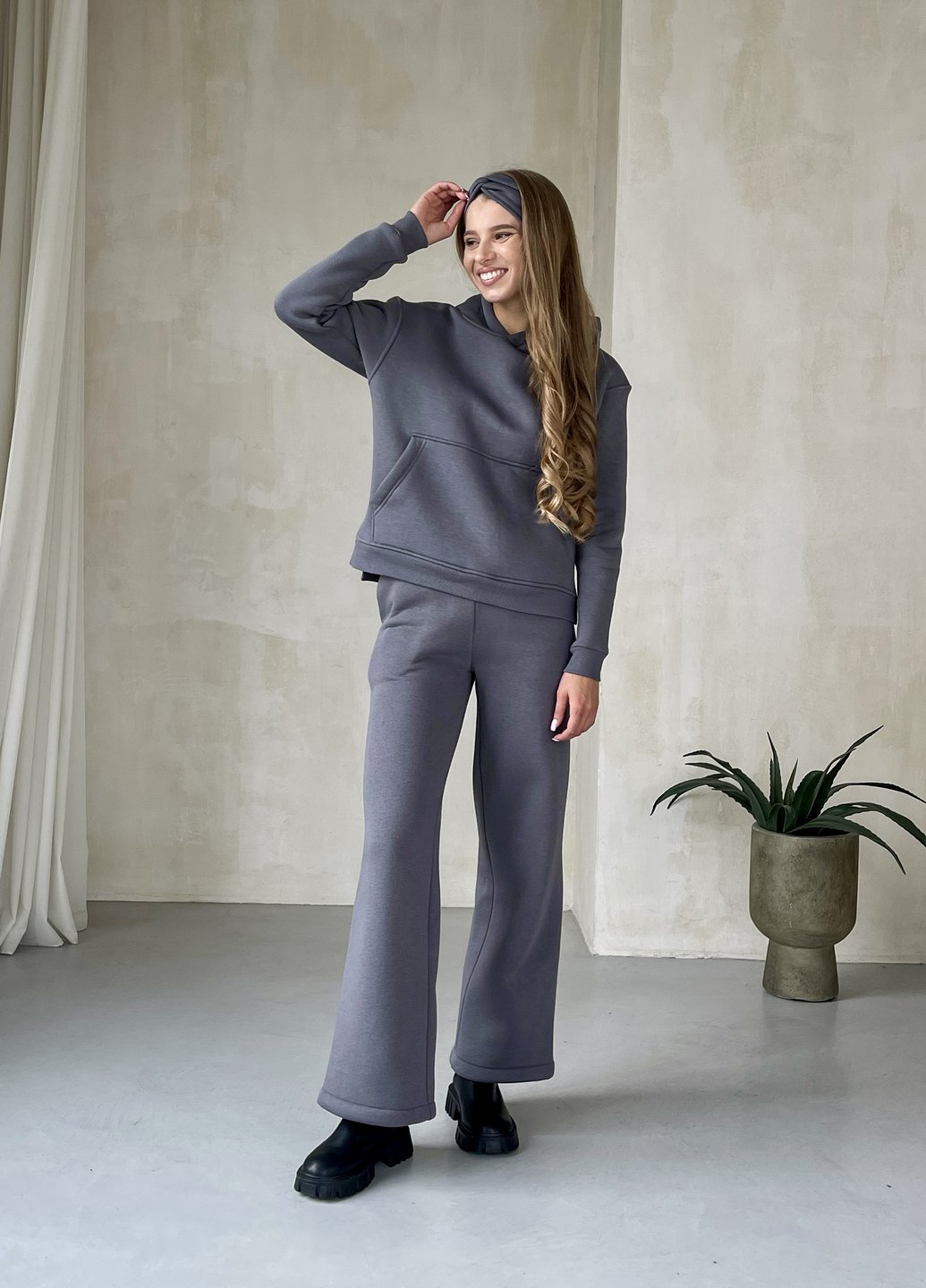 Купить Теплый костюм на флисе с широкими штанами и худи серый Merlini Тулон 100001063, размер 42-44 (S-M) в интернет-магазине