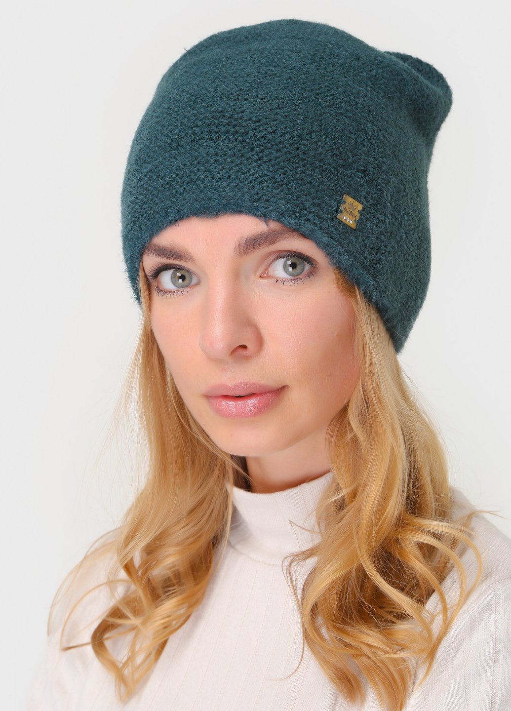 Купить Зимняя ангоровая женская шапка на флисовой подкладке DeMari Вельвет 551118 - Зелёный в интернет-магазине