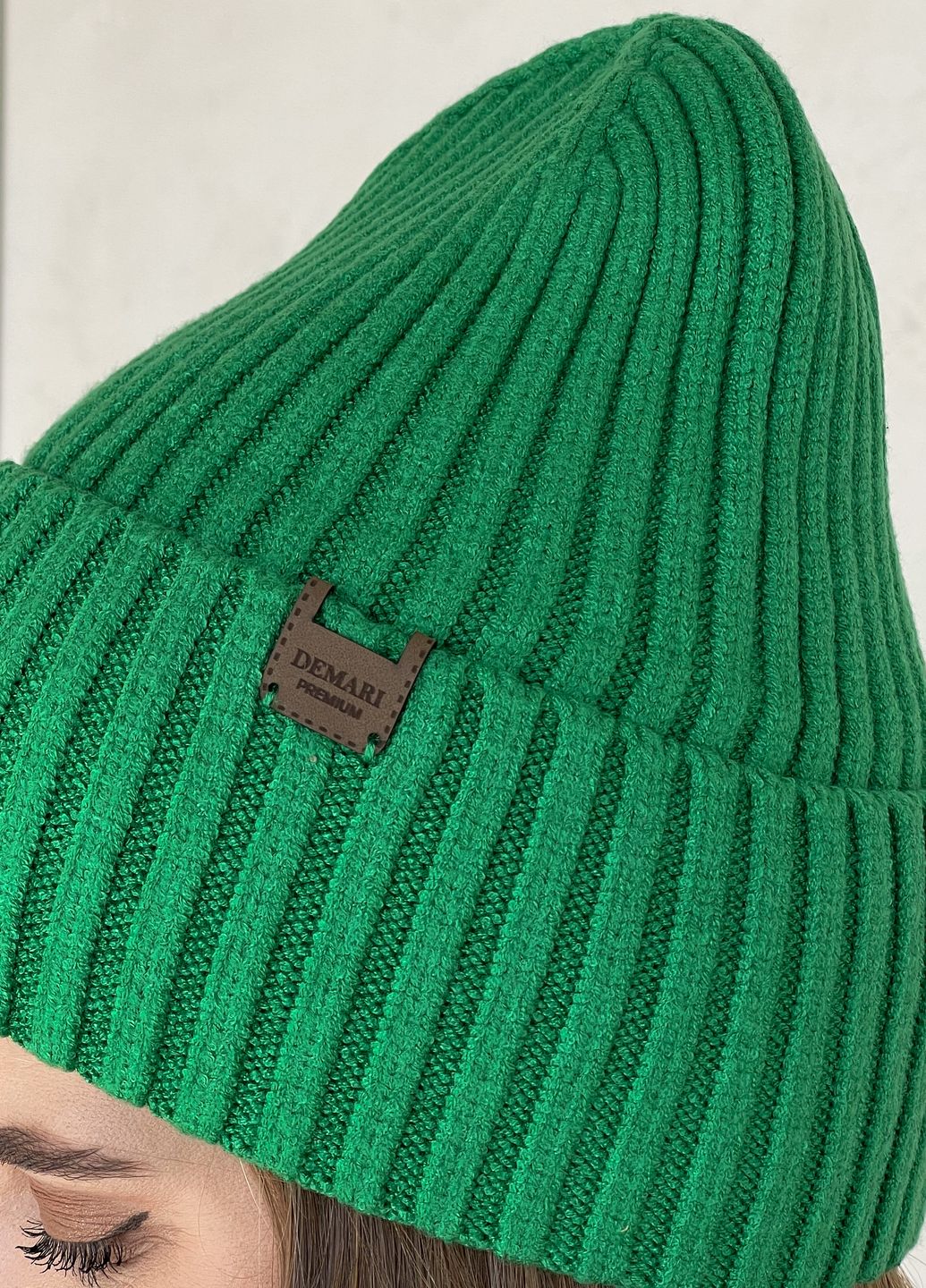 Купить Теплая зимняя кашемировая женская шапка с отворотом на флисовой подкладке DeMari 500135 в интернет-магазине