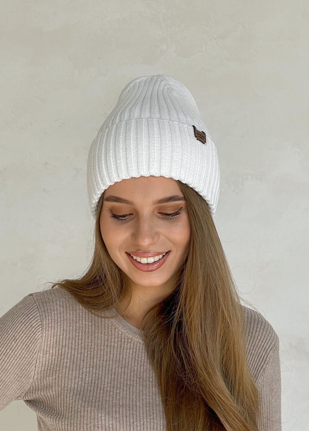 Купить Теплая зимняя кашемировая женская шапка с отворотом на флисовой подкладке DeMari 500137 в интернет-магазине