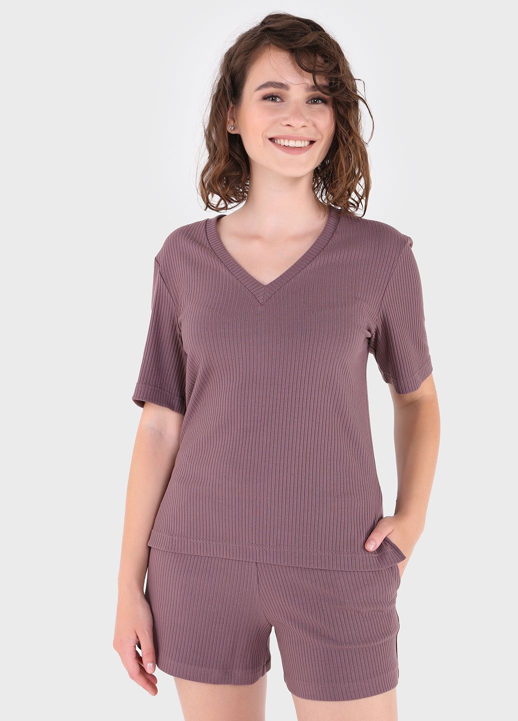 Купить Легкая футболка женская в рубчик Merlini Корунья 800000024 - Темно-пудровый, 42-44 в интернет-магазине