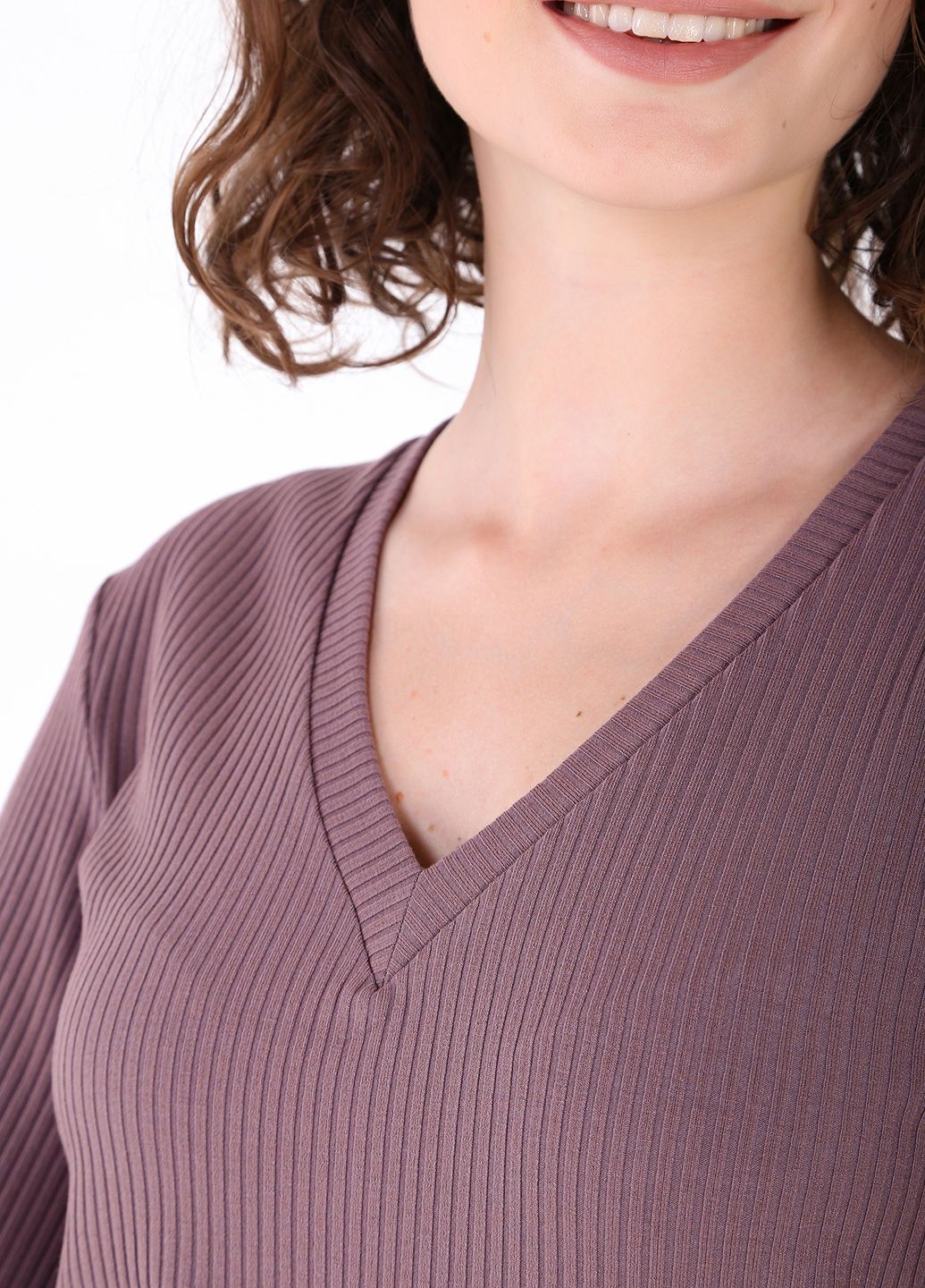 Купить Легкая футболка женская в рубчик Merlini Корунья 800000024 - Темно-пудровый, 42-44 в интернет-магазине