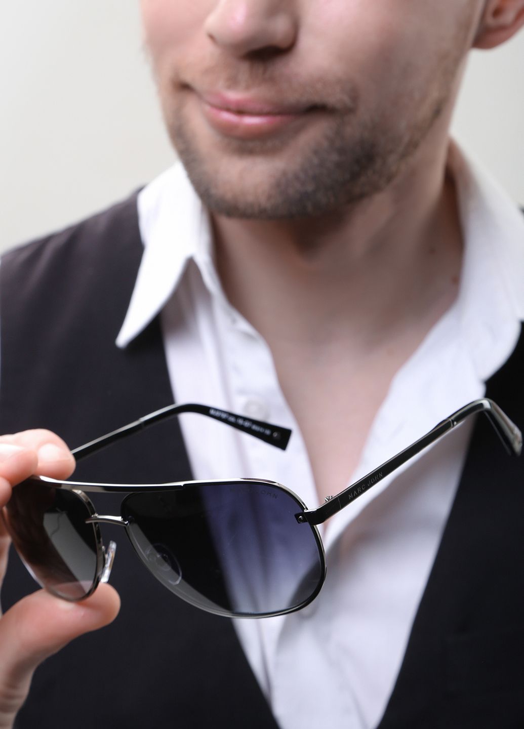 Купити Чоловічі сонцезахисні окуляри Marc John з поляризацією MJ0797 190036 - Чорний в інтернет-магазині