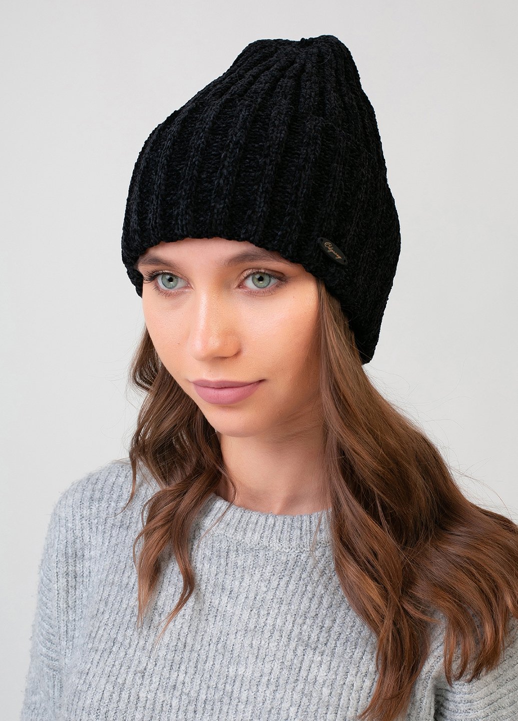 Купить Теплая зимняя велюровая шапка Merlini Калабрия 330069 - Черный в интернет-магазине