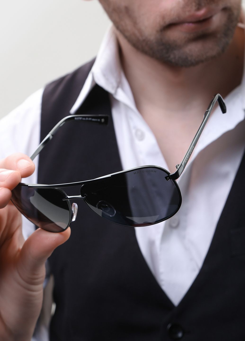 Купити Чоловічі сонцезахисні окуляри Marc John з поляризацією MJ0797 190037 - Чорний в інтернет-магазині