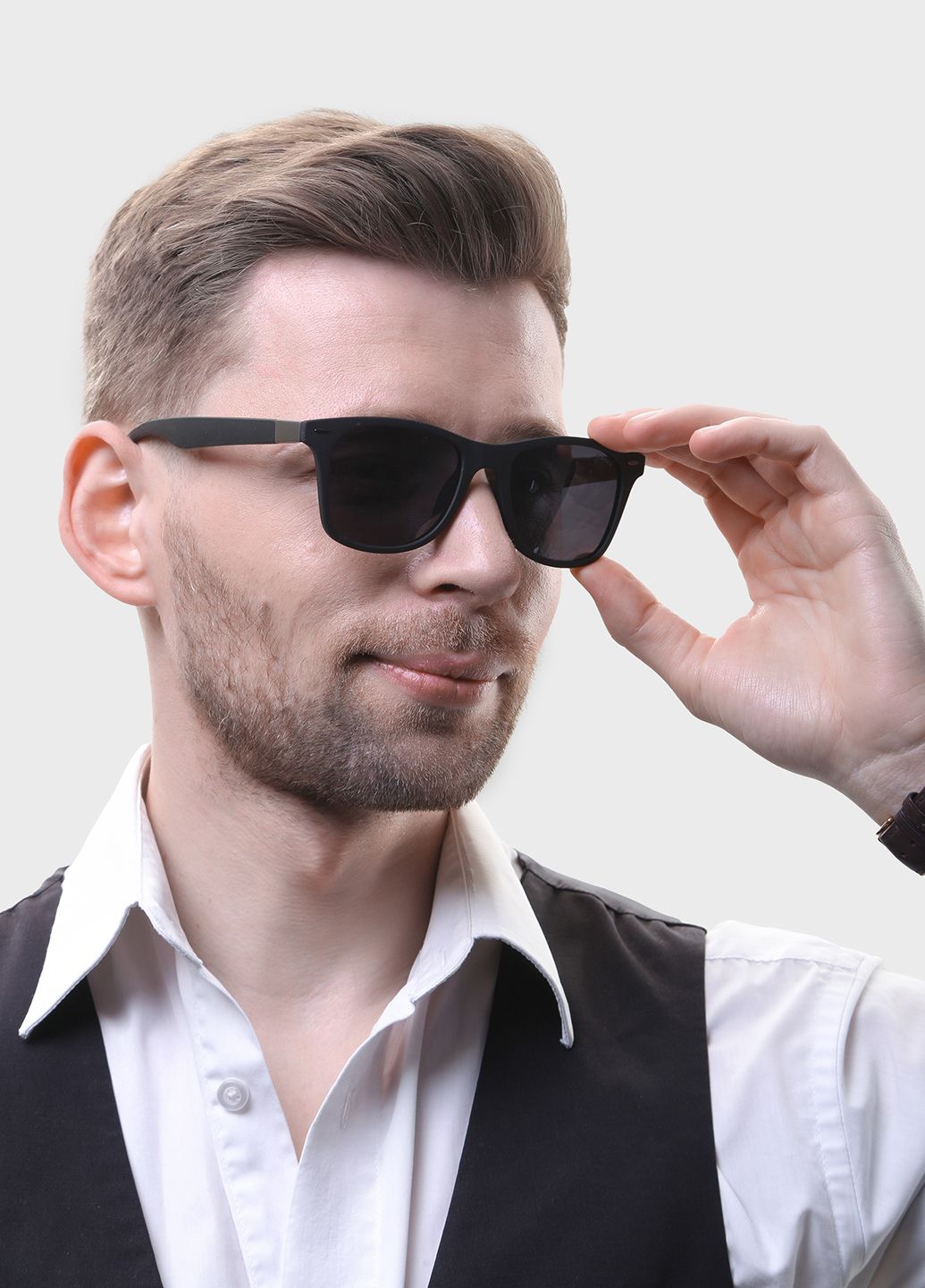 Купити Чорні чоловічі сонцезахисні окуляри Gray Wolf з поряризацією GW5044 121002 в інтернет-магазині