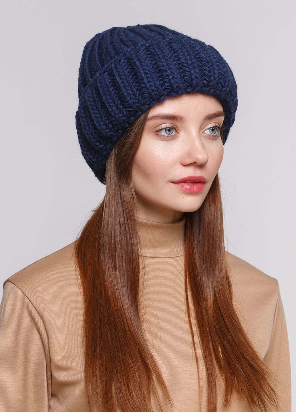 Купить Зимняя вязаная женская шапка с отворотом на флисовой подкладке DeMari Софа 550008 - Синий в интернет-магазине