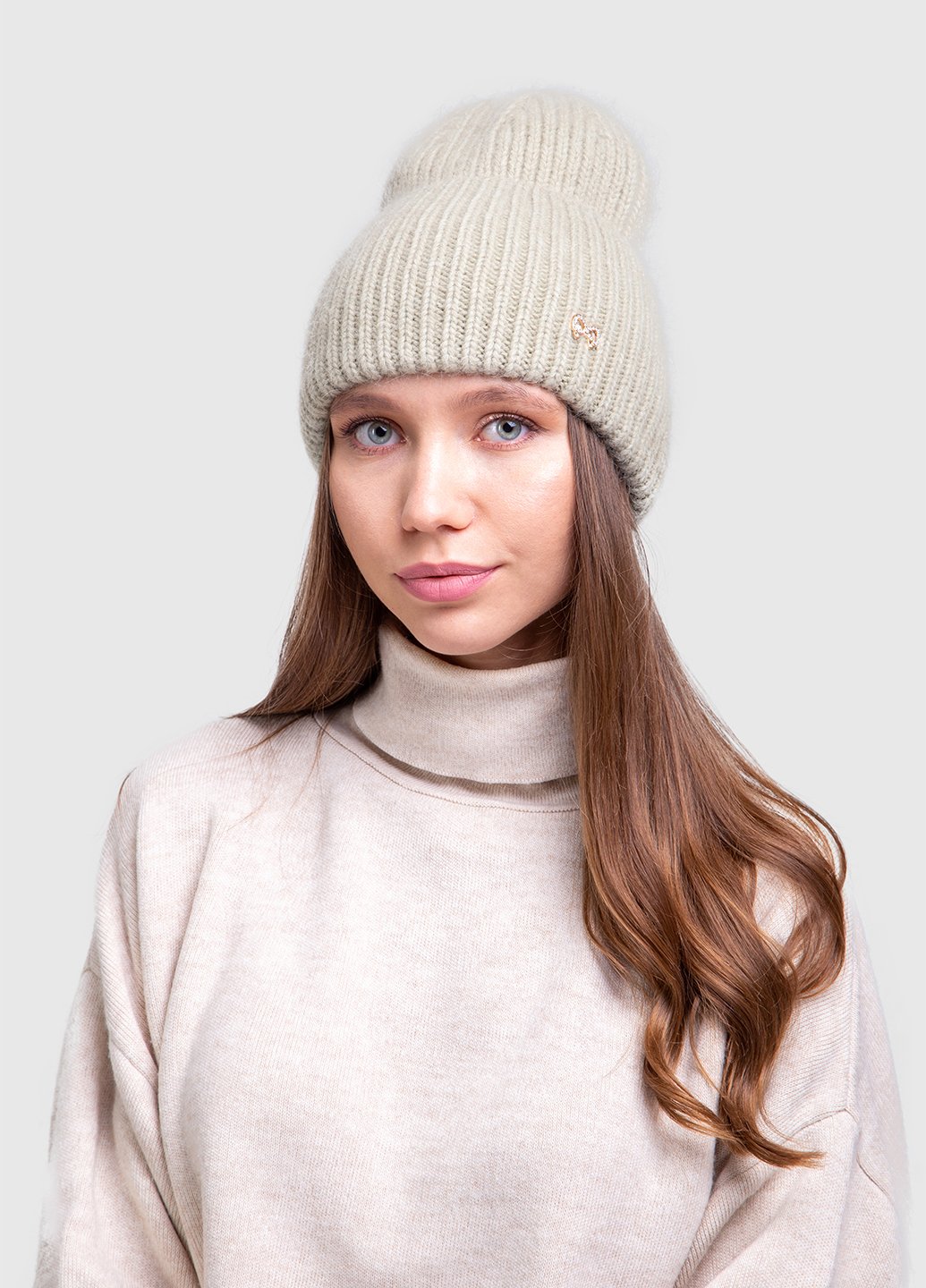 Купить Зимняя теплая ангоровая женская шапка с отворотом на флисовой подкладке DeMari Дебра 500153 в интернет-магазине