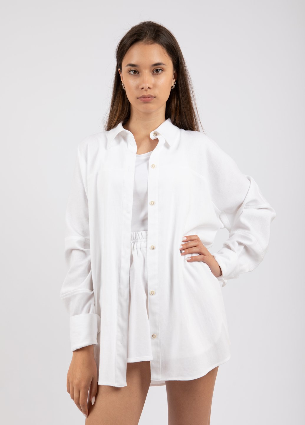 Купить Оверсайз льняная рубашка женская Merlini Барбадос 200000038 - Белый, 42-44 в интернет-магазине
