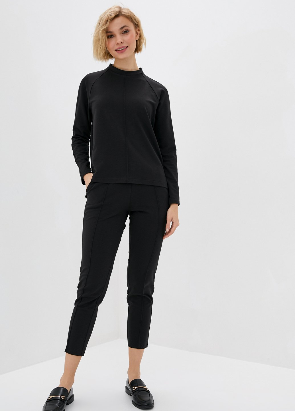 Купить Летний костюм женский черного цвета Merlini Питерборо 100000079, размер 42-44 в интернет-магазине