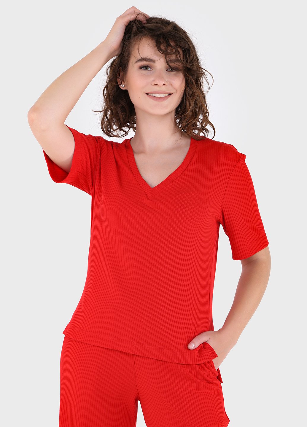 Купить Легкая футболка женская в рубчик Merlini Корунья 800000025 - Красный, 42-44 в интернет-магазине
