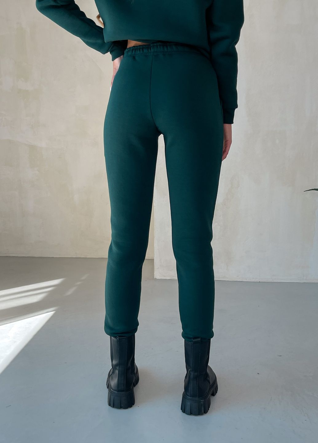Купить Теплый женский костюм на флисе с кофтой на молнии зелёный Merlini Анже 100001082, размер 42-44 (S-M) в интернет-магазине