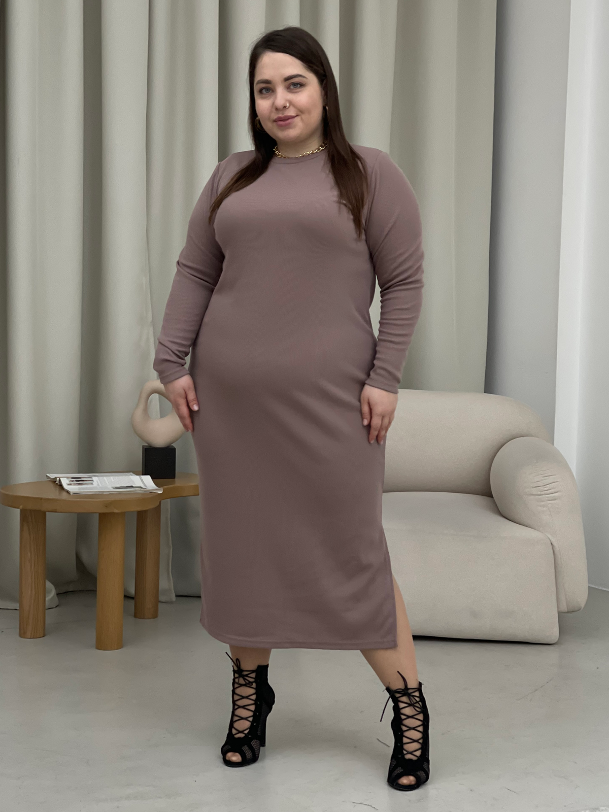 Купити Довга сукня бежева в рубчик з довгим рукавом Merlini Кондо 700001164, розмір 42-44 (S-M) в інтернет-магазині
