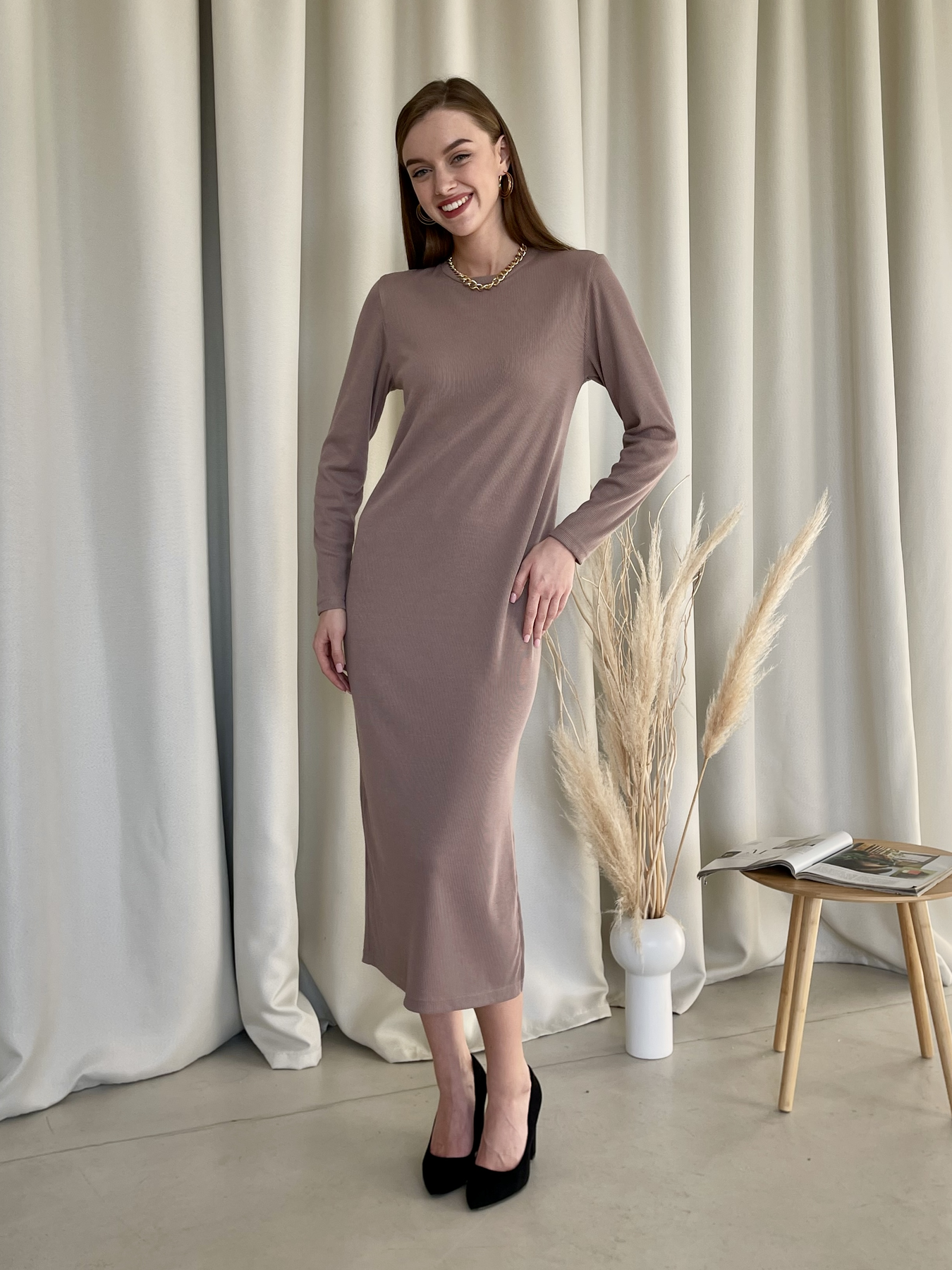 Купить Длинное платье бежевое в рубчик с длинным рукавом Merlini Кондо 700001164, размер 42-44 (S-M) в интернет-магазине